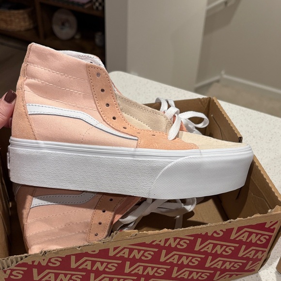 Vans Shoes - Vans Women's Light Pink High-Top platform Sneakers brand new size 6